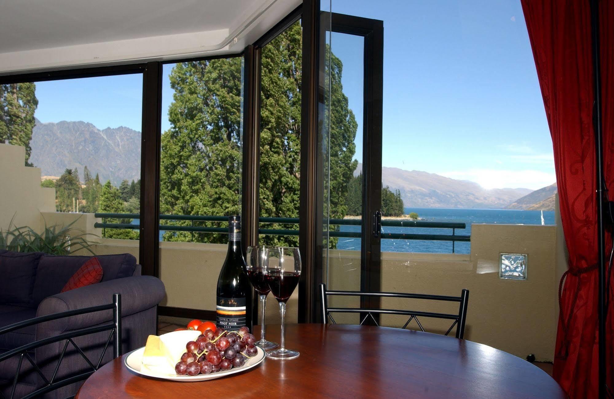 Lakefront Apartments,18 Lake Esplanade Road Queenstown Bagian luar foto